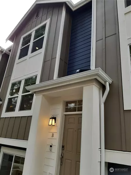 19314 121st PL NE #B, Bothell, WA 98011