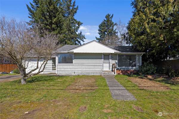 639 E 82nd ST, Tacoma, WA 98404