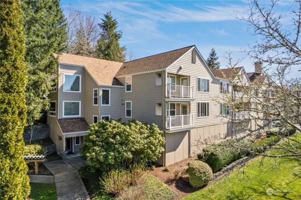 4152 Providence Point DR SE #101, Issaquah, WA 98029