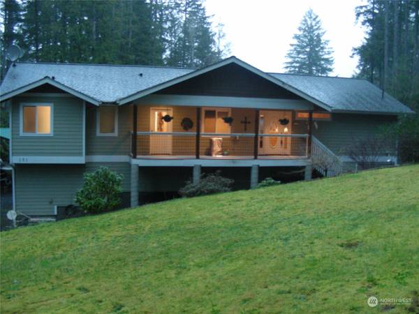 151 NE Mountain View DR, Tahuya, WA 98588