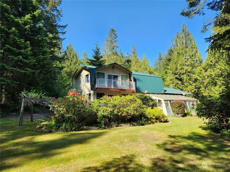 402 Mossy LN, Brinnon, WA 98320