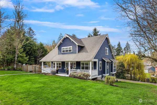 2299 Douglas DR NE, Bainbridge Island, WA 98110