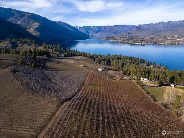 Chelan, WA 98816,990 Upper Ridge Rd