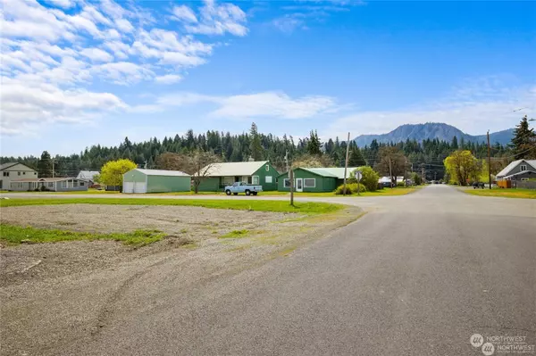 South Cle Elum, WA 98943,505 6th ST