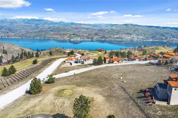 211 Bandera WAY, Chelan, WA 98816