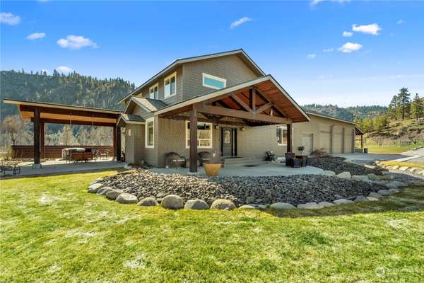 60 Two Rivers RD, Entiat, WA 98822