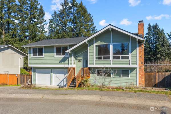 15930 131st PL SE, Renton, WA 98058