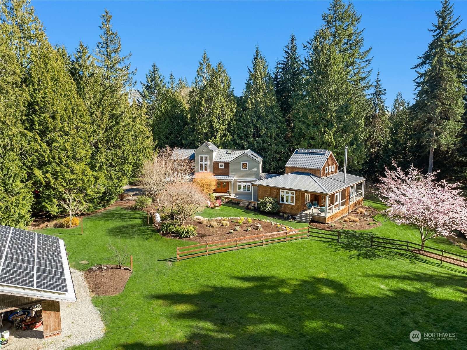 12490 North Madison AVE NE, Bainbridge Island, WA 98110