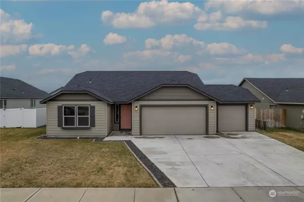 1353 E Burr AVE, Moses Lake, WA 98837