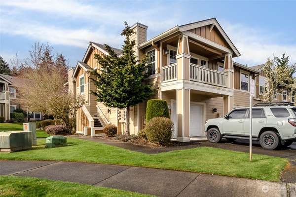 1835 McNeil CIR #F-2, Dupont, WA 98327