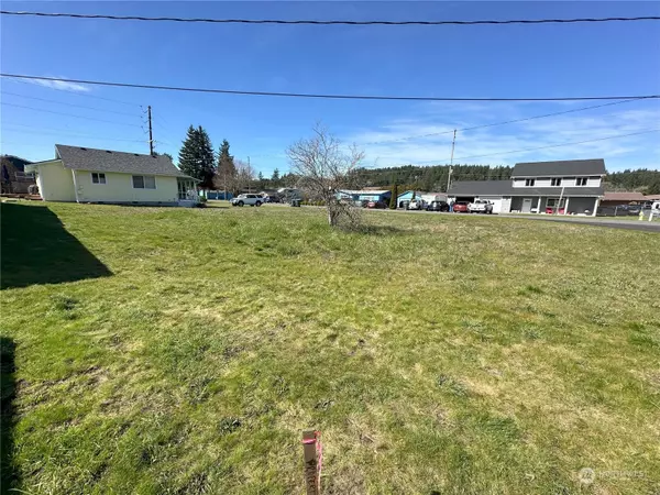 475 Garfield AVE E, Tenino, WA 98589