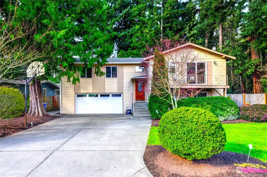 16744 NE 28th St, Bellevue, WA 98008