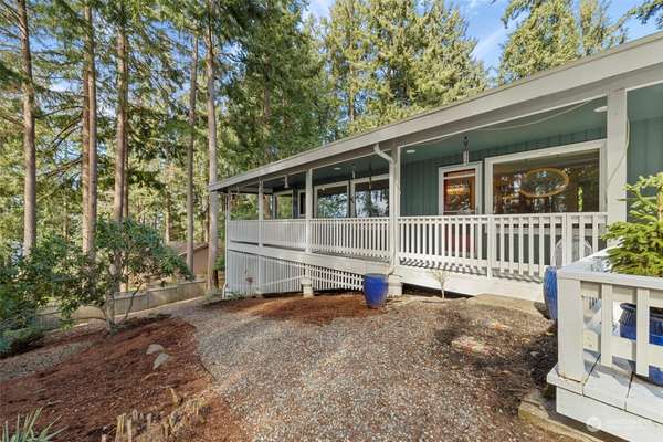 144 Point Fosdick CIR NW, Gig Harbor, WA 98335