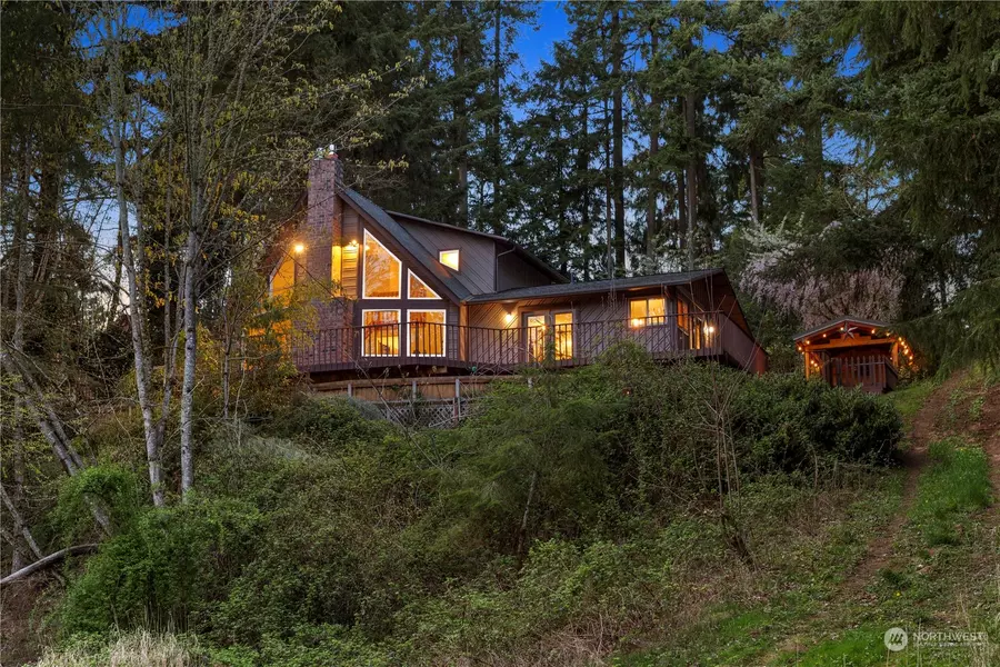 4704 West Tapps DR E, Lake Tapps, WA 98391