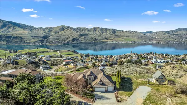 Chelan, WA 98816,216 Pinnacle PL