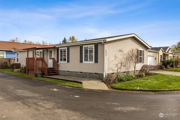 2009 94th Street Ct E, Tacoma, WA 98445