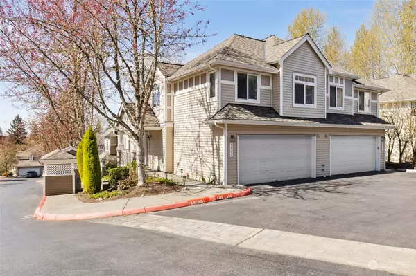 Bellevue, WA 98006,6627 SE Cougar Mountain WAY #3