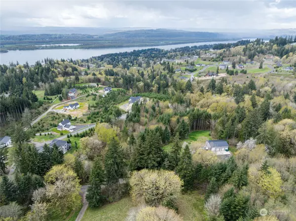 202 Karsons Creek RD, Kalama, WA 98625