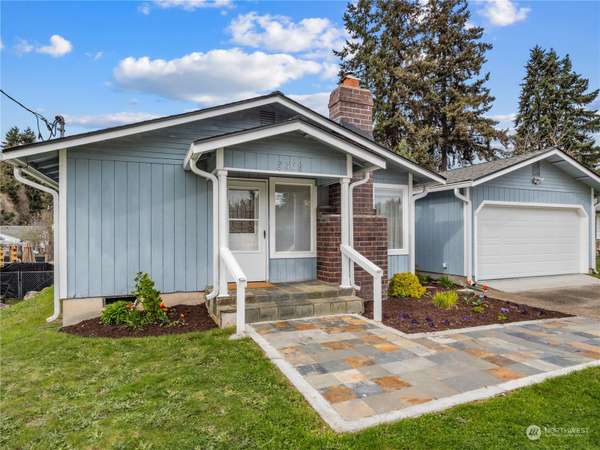 2319 Maple LN, Steilacoom, WA 98388