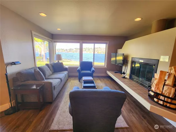 1 Beach 573-E, Manson, WA 98831