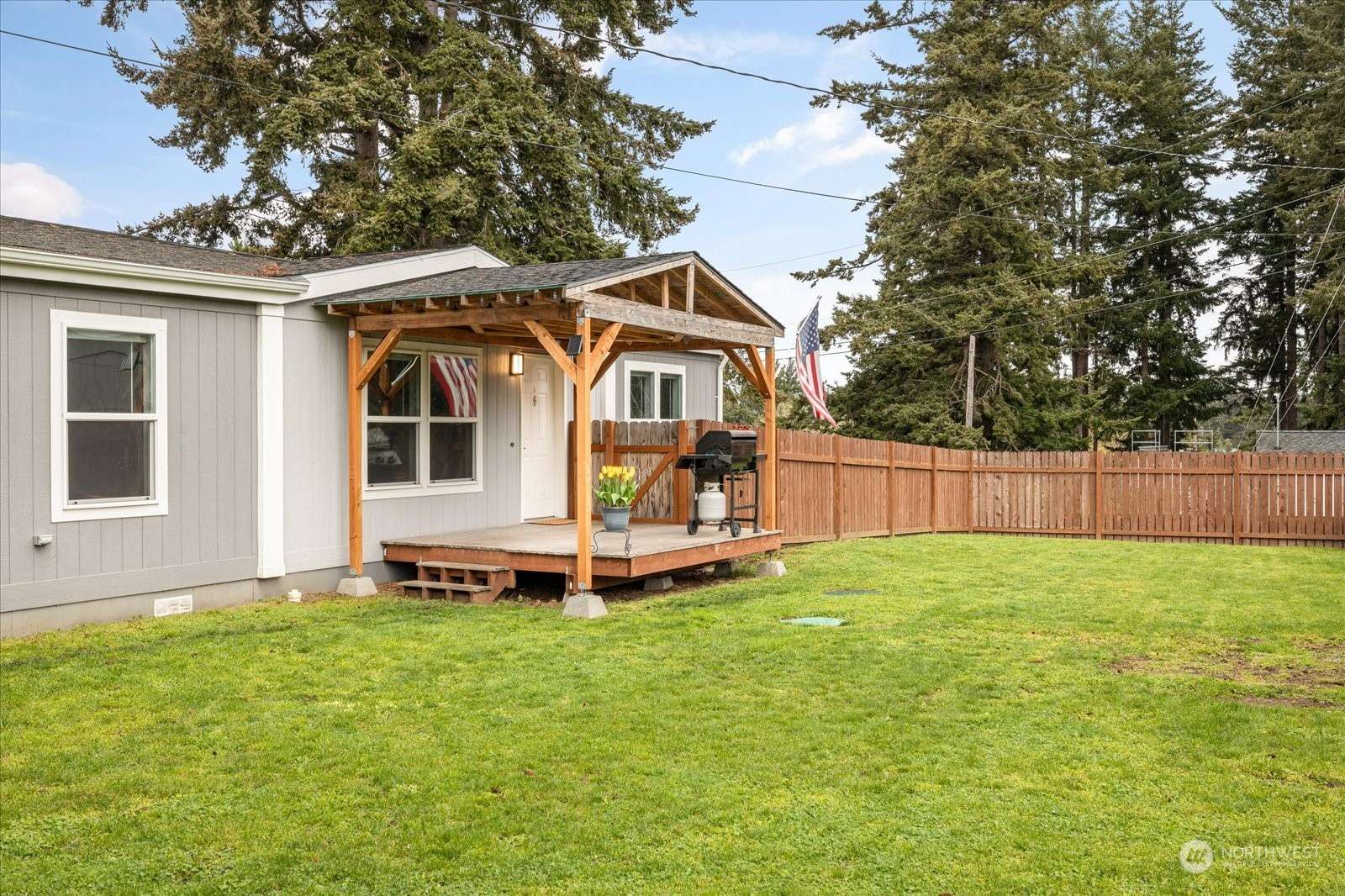 3215 Lange ST, Oak Harbor, WA 98277