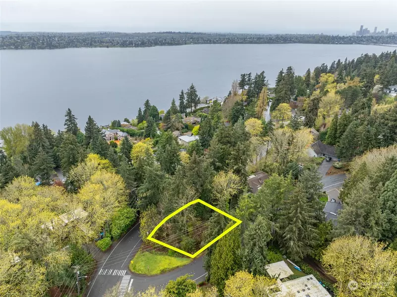 4115 78th AVE SE, Mercer Island, WA 98040