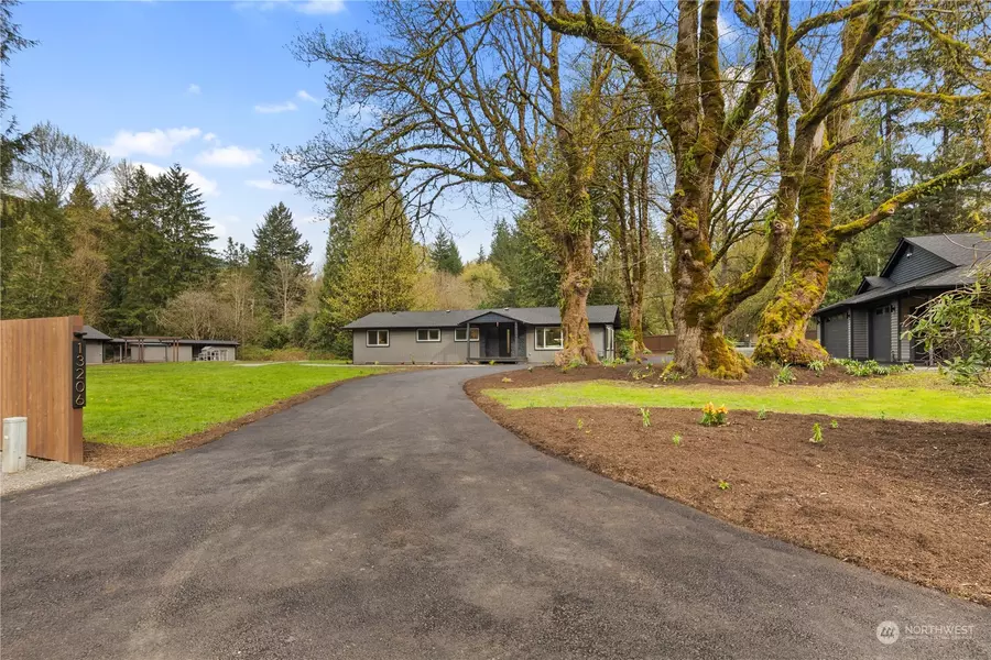 13206 233rd AVE SE, Issaquah, WA 98027