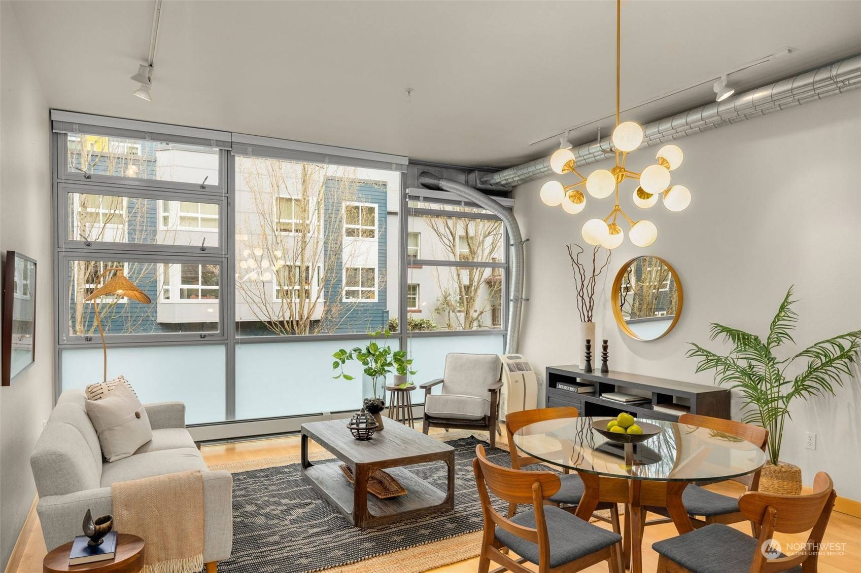 2015 Terry AVE #307, Seattle, WA 98121
