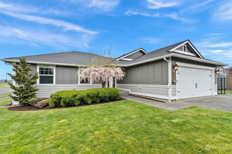 506 Alexander CT NW, Orting, WA 98360