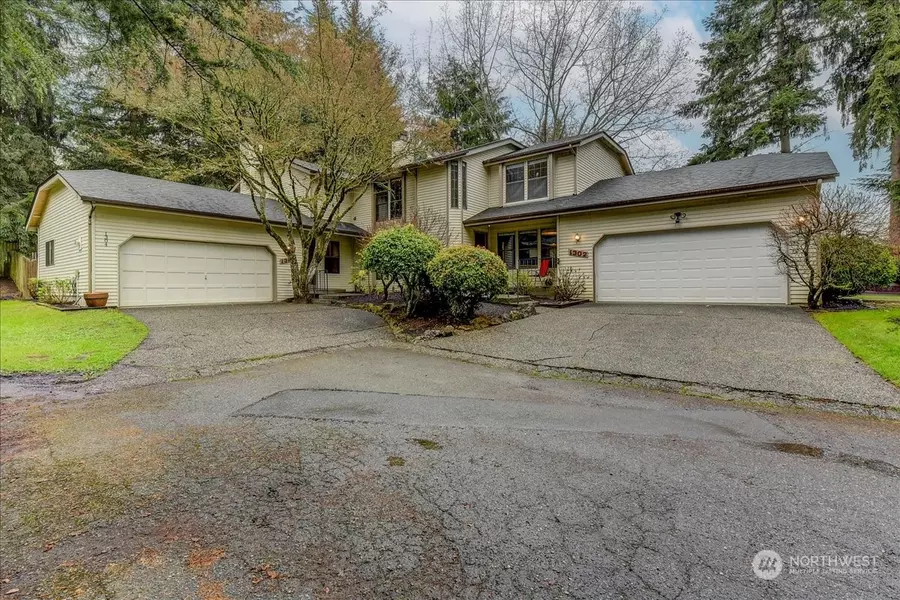 1304 140th PL NE, Bellevue, WA 98007