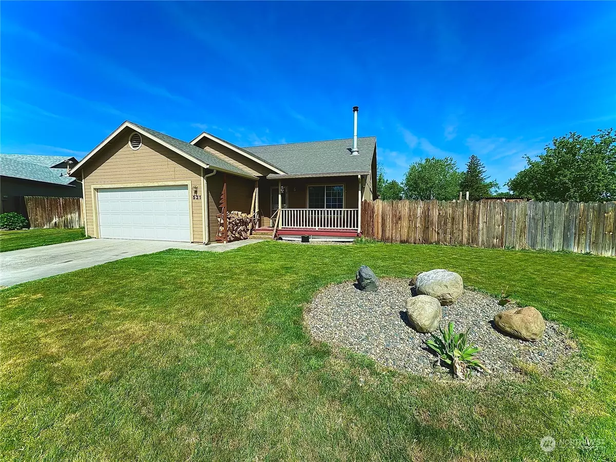 Kennewick, WA 99336,521 N Quillan CT