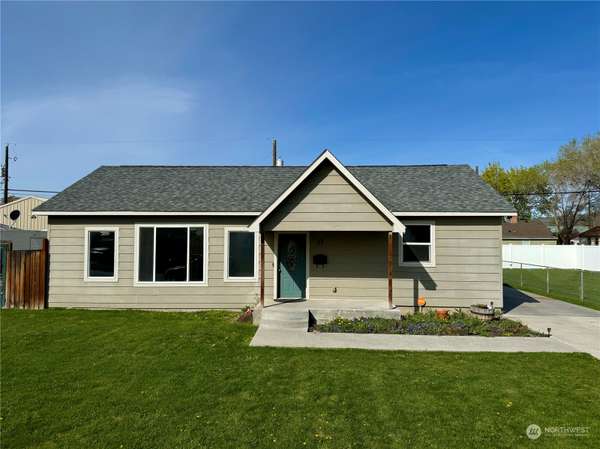 17 G ST SE, Ephrata, WA 98823