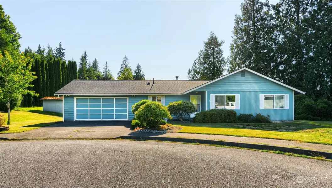 1203 Crow LN, Mount Vernon, WA 98273