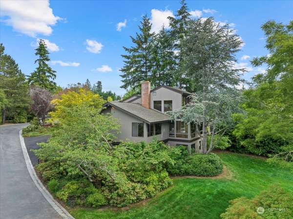 5726 Sunset LN, Mukilteo, WA 98275