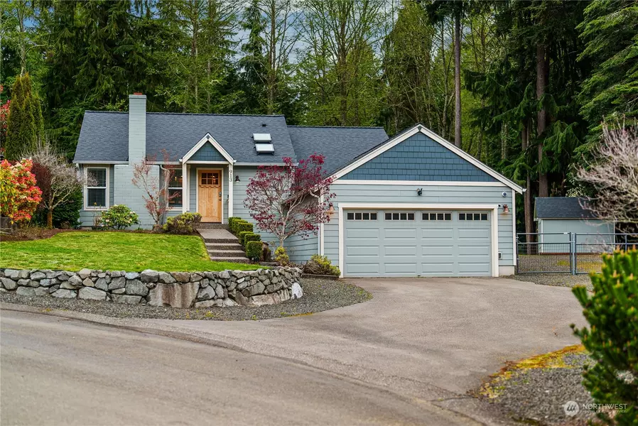 913 125th Street Ct NW, Gig Harbor, WA 98332