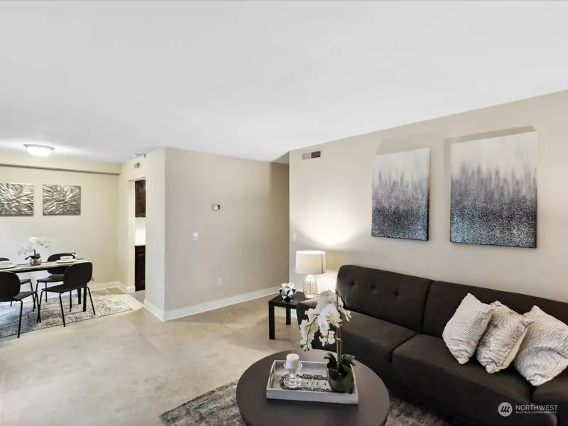 12021 100th AVE NE #3B, Kirkland, WA 98034