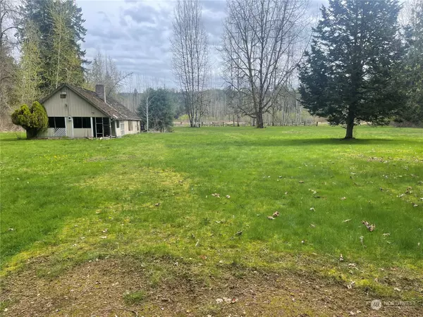 Granite Falls, WA 98252,8707 Robe Menzel RD