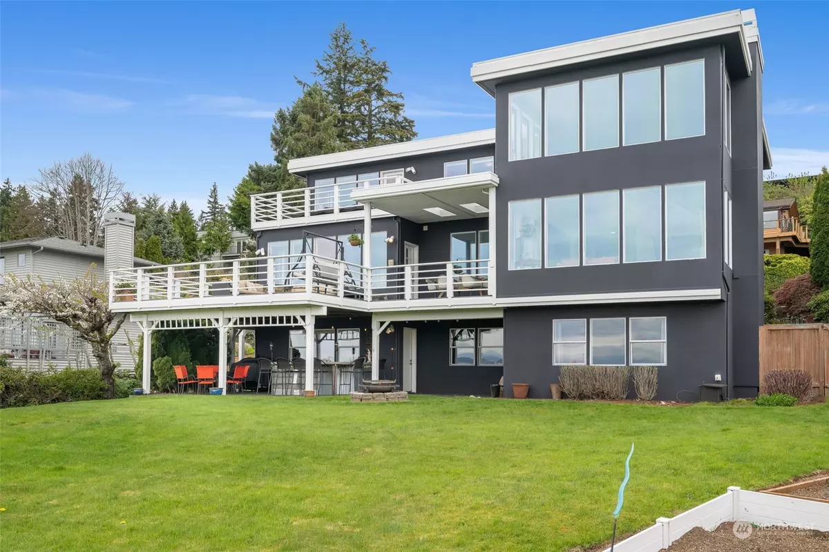 Edmonds, WA 98020,1121 Vista PL