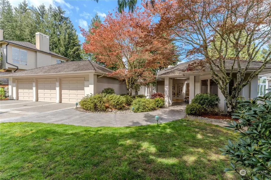 18208 NW Montreux DR, Issaquah, WA 98027