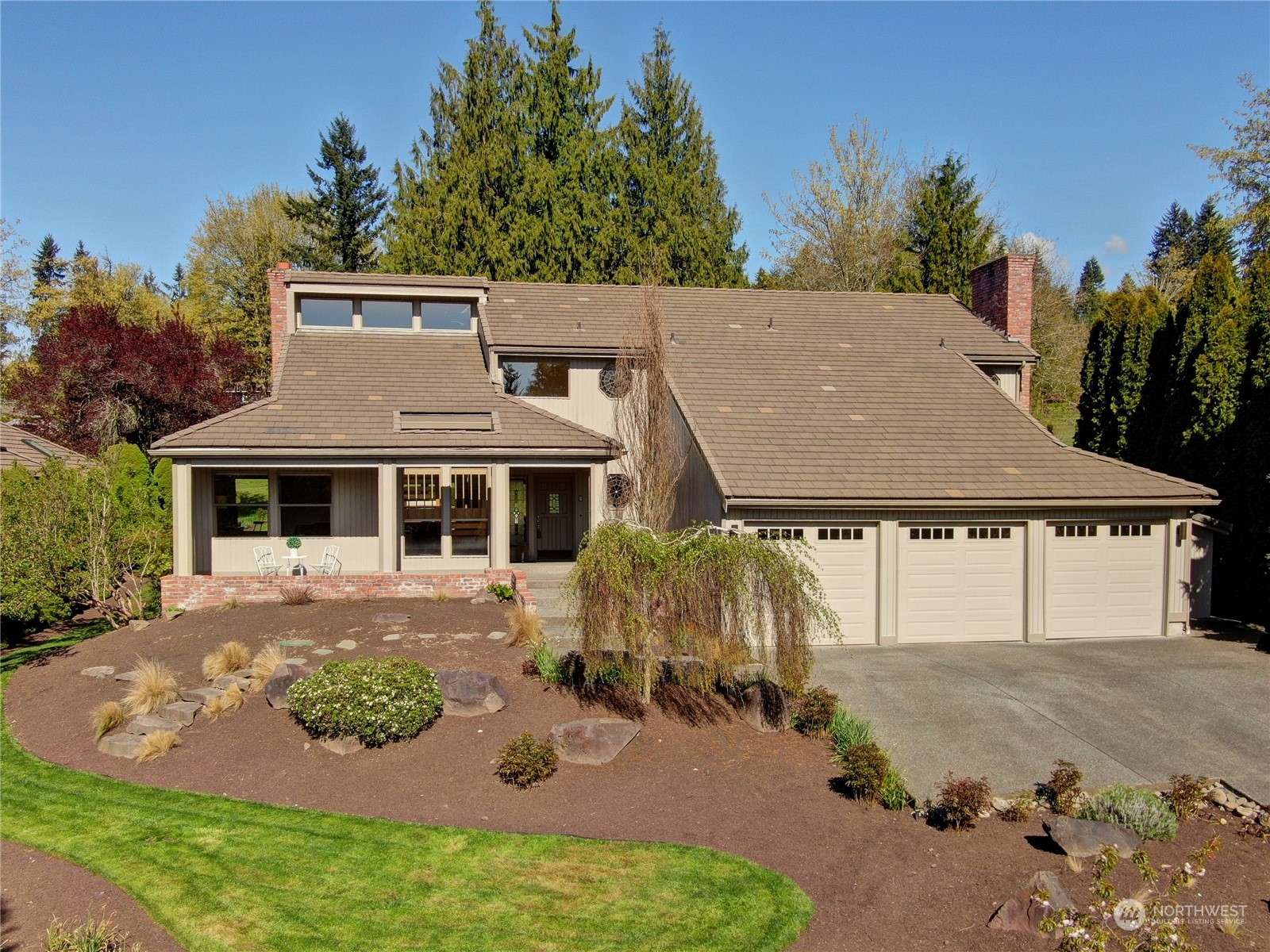 14222 207th PL NE, Woodinville, WA 98077