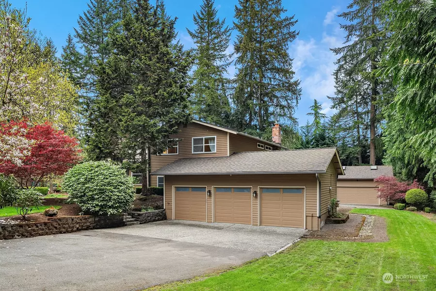 4106 229th AVE SE, Sammamish, WA 98075