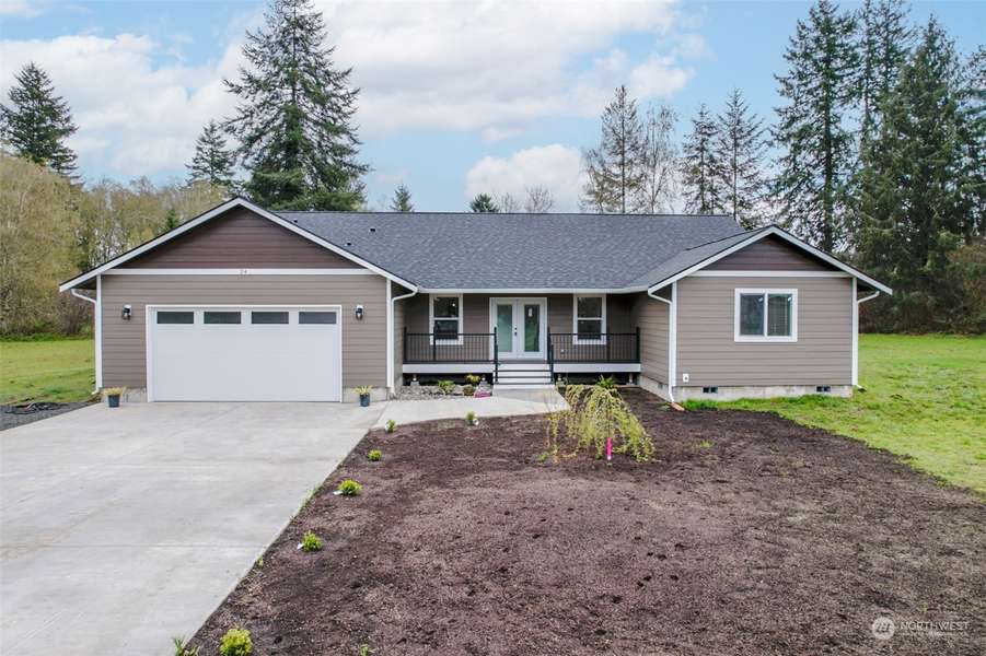 24 Hurd RD, Elma, WA 98541