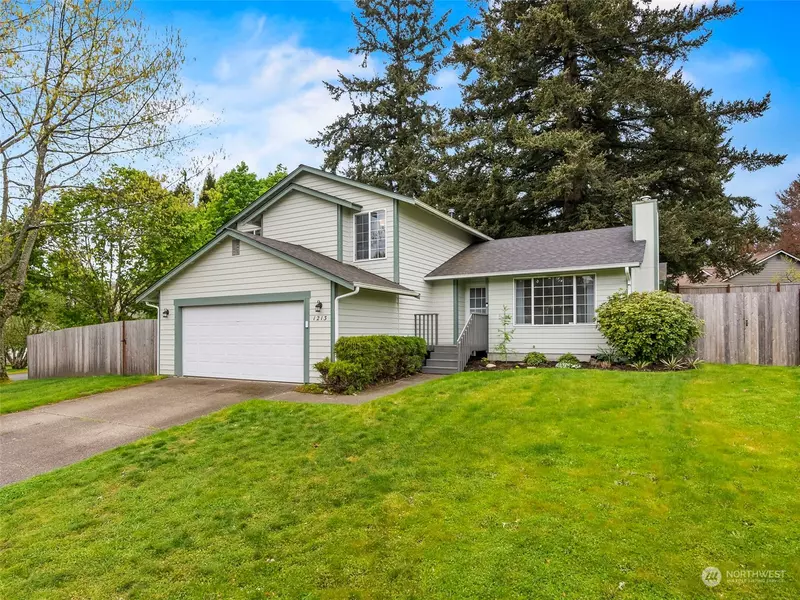 1213 Scarlet Oaks DR SE, Olympia, WA 98503