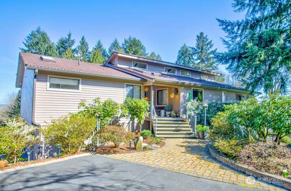 1602 Robin LN NW, Olympia, WA 98502