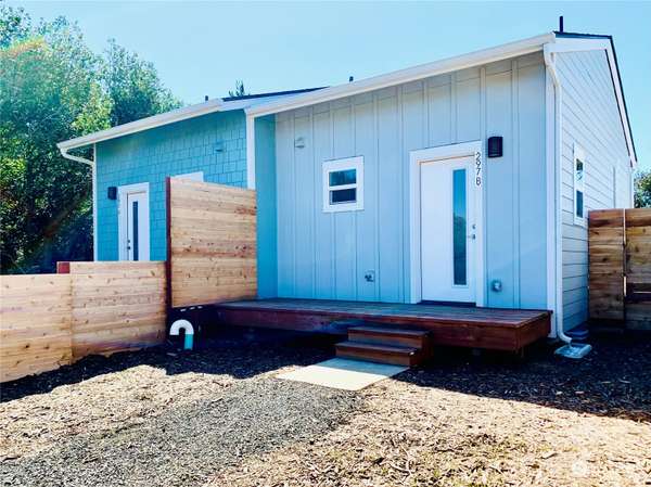 297 Marine View DR SW #B, Ocean Shores, WA 98569