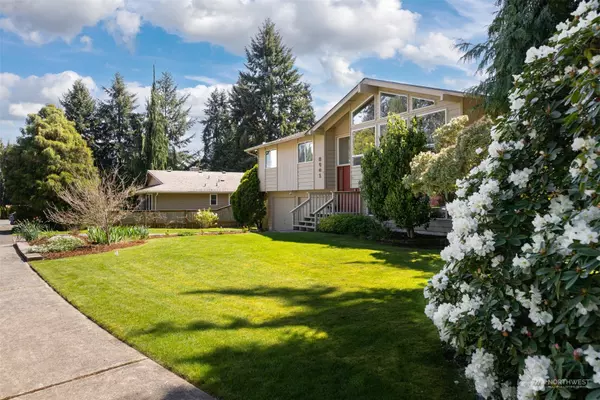 Bothell, WA 98011,8901 NE 191st PL