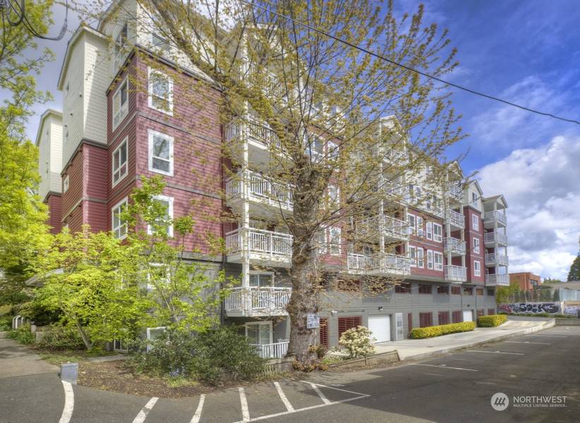 2805 NE 125TH #405, Seattle, WA 98125