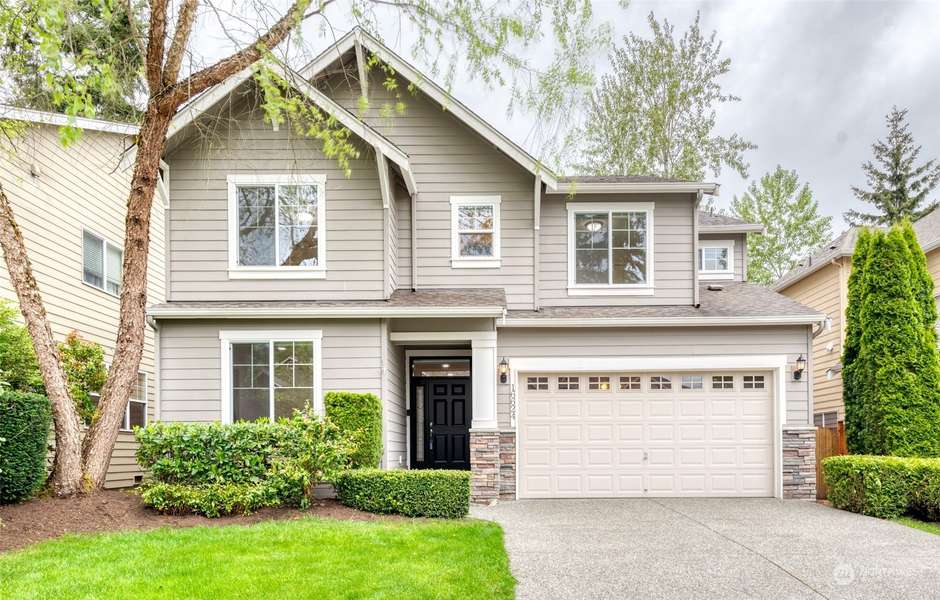 16624 38th AVE SE, Bothell, WA 98012