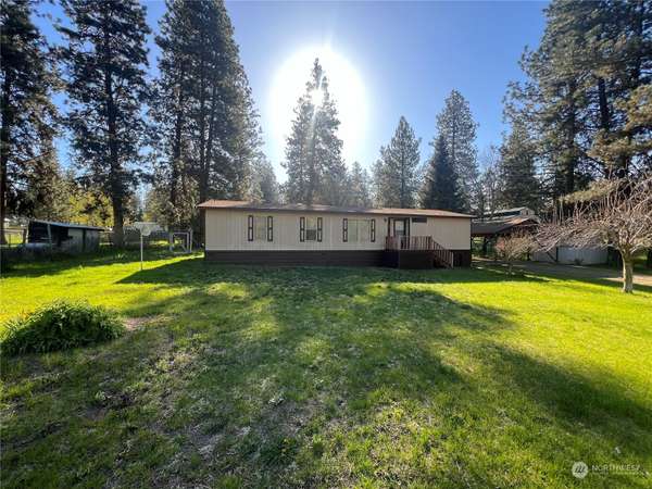 52 Pinecrest Rd, Tonasket, WA 98855