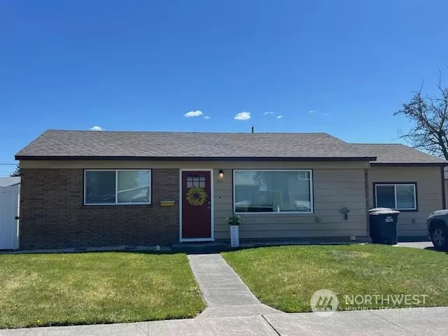 Moses Lake, WA 98837,819 S Fairbanks DR